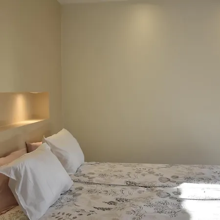 La Colline Aux Fees Ferienhaus Yvoir