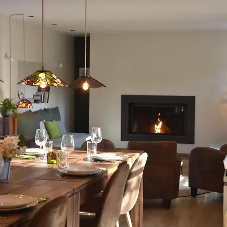 La Colline Aux Fees *