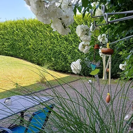 La Colline Aux Fees Ferienhaus *