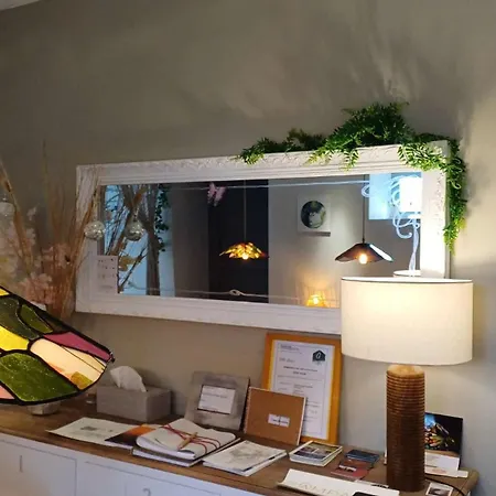 La Colline Aux Fees Ferienhaus *